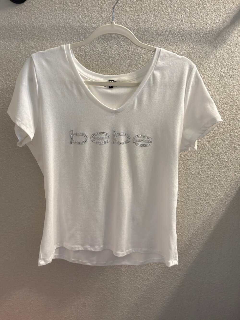 Bebe White Tee- Size L, fits like XL